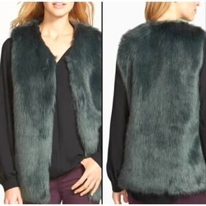 Laundry by Design Faux fur vest Army green size small